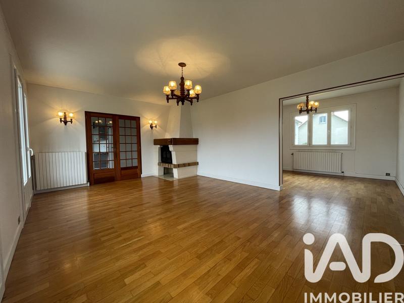 Maison - 128 m² - 7 pièces