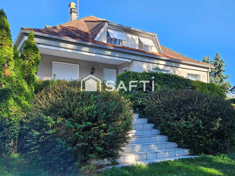 Maison - 165 m² - 6 pièces