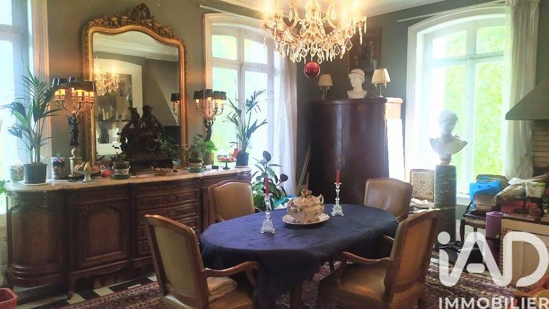 Maison - 600 m² - 14 pièces