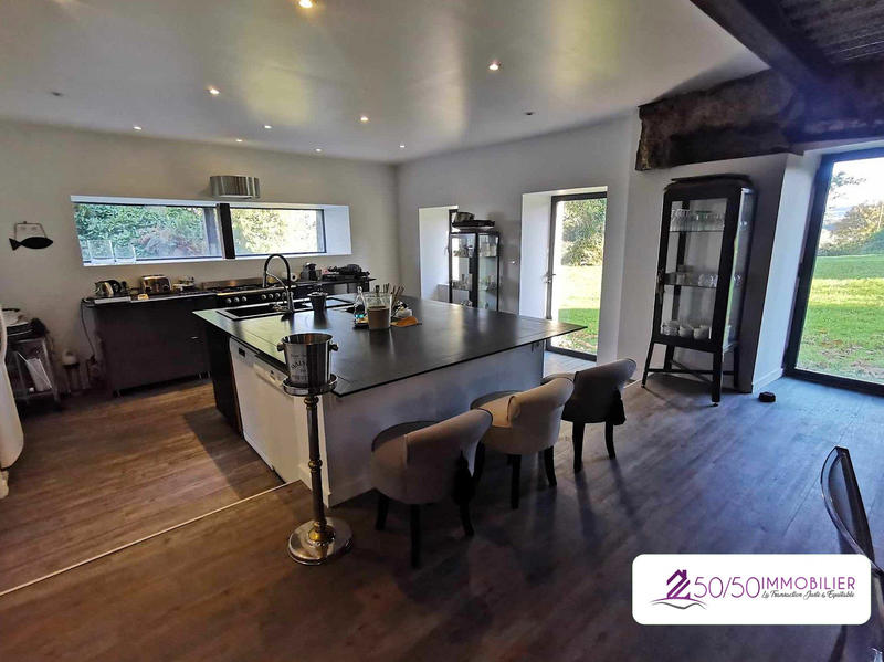 Maison ancienne - 170 m² - 6 pièces