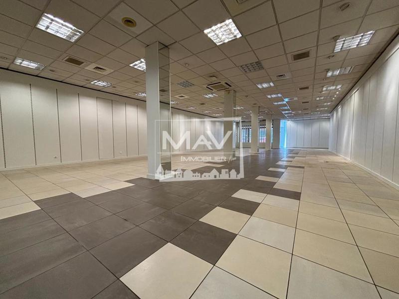 Local commercial - 280 m²