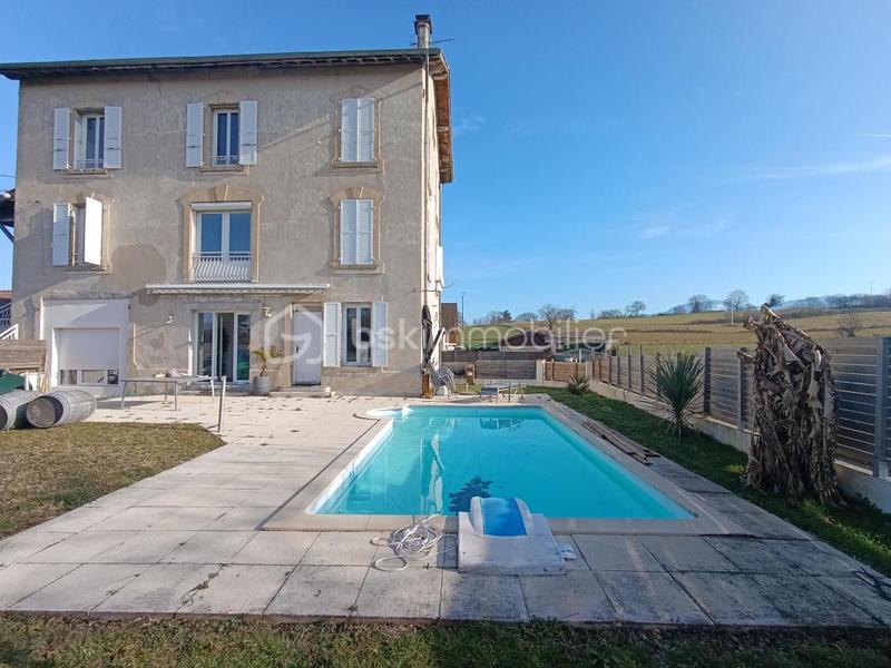 Appartement - 85 m² - 3 pièces