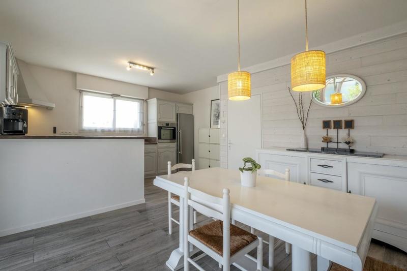 Maison - 296 m² - 7 pièces