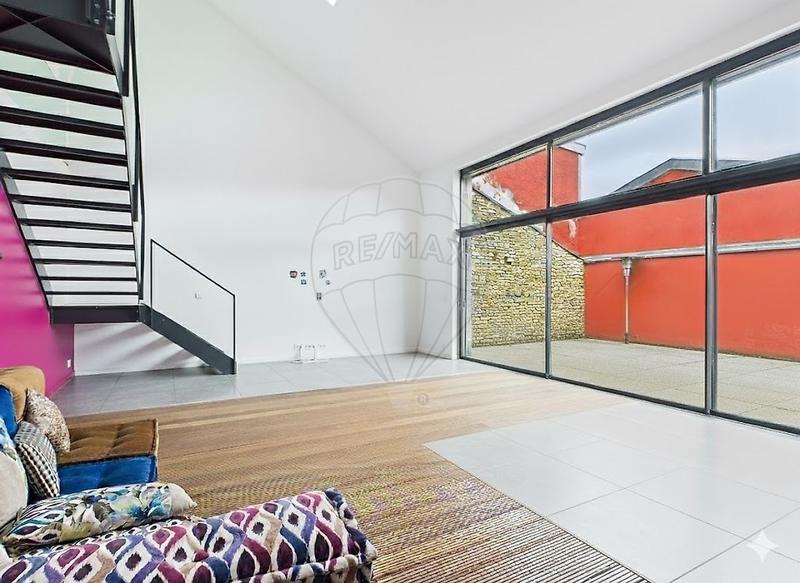 Maison - 230 m² - 8 pièces