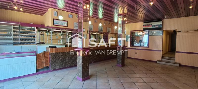 Maison - 330 m² - 7 pièces