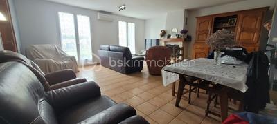 Maison - 93 m² - 4 pièces