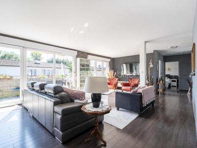 Maison de ville - 213 m² - 7 pièces