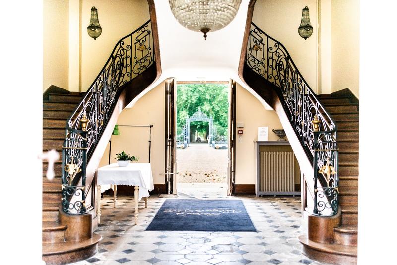 Château - 1 535 m² - 36 pièces