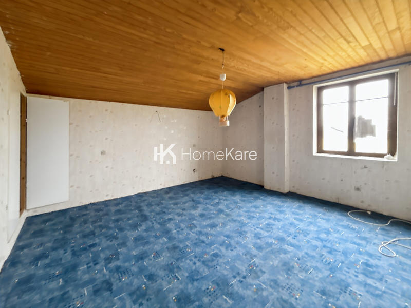 Maison - 220 m² - 7 pièces