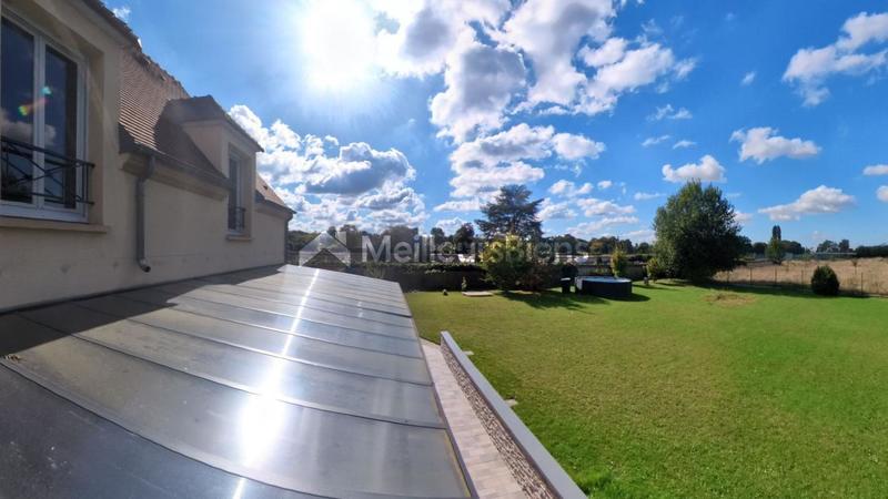 Maison traditionnelle - 186 m² - 8 pièces