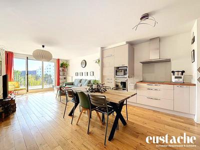 Duplex - 92 m² - 4 pièces