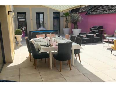 Immeuble - 230 m² - 7 pièces