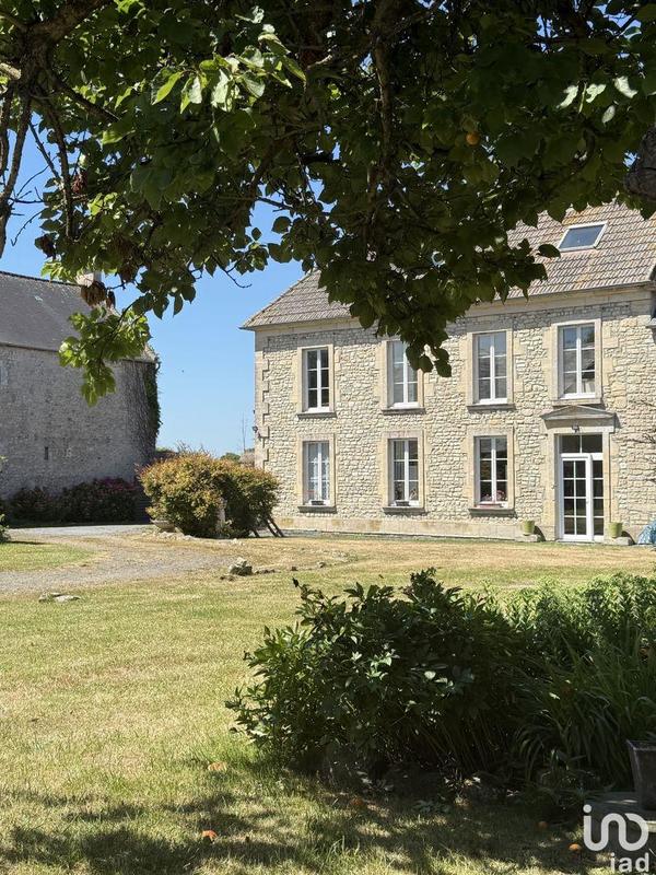 Maison - 496 m² - 14 pièces