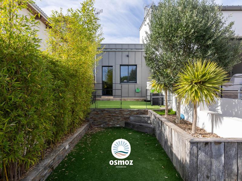 Maison contemporaine - 175 m² - 6 pièces