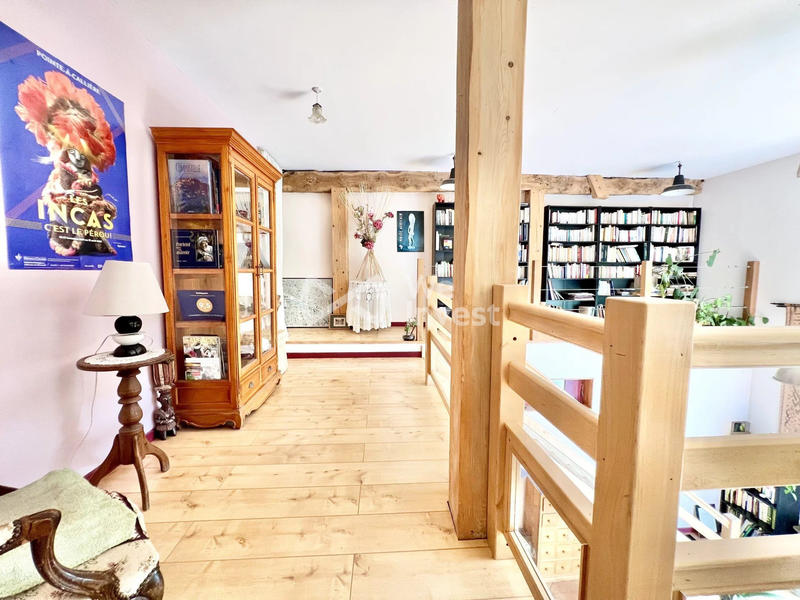 Maison - 243 m² - 8 pièces