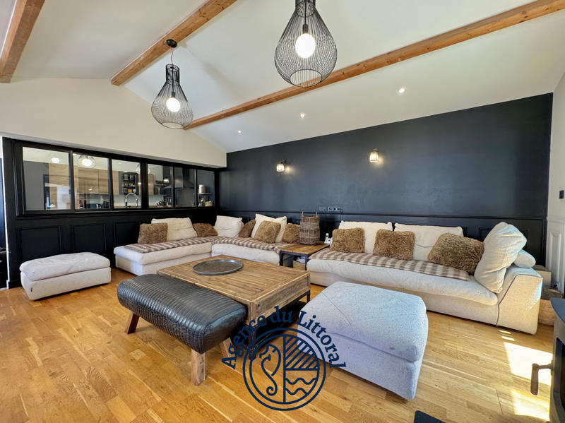 Maison - 166 m² - 6 pièces