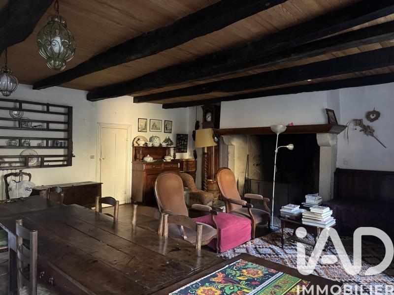 Maison - 210 m² - 10 pièces