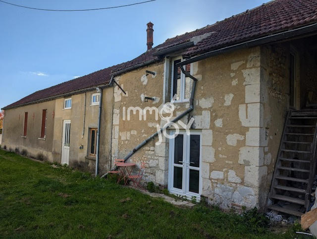 Maison de village - 360 m² - 10 pièces