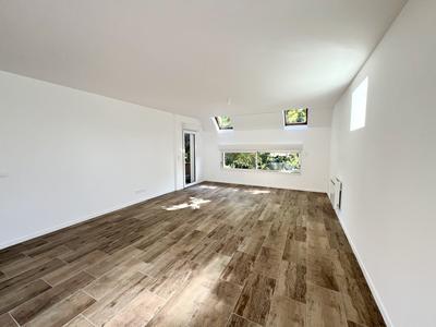 Maison - 136 m² - 6 pièces