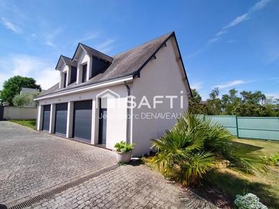 Maison - 448 m² - 9 pièces