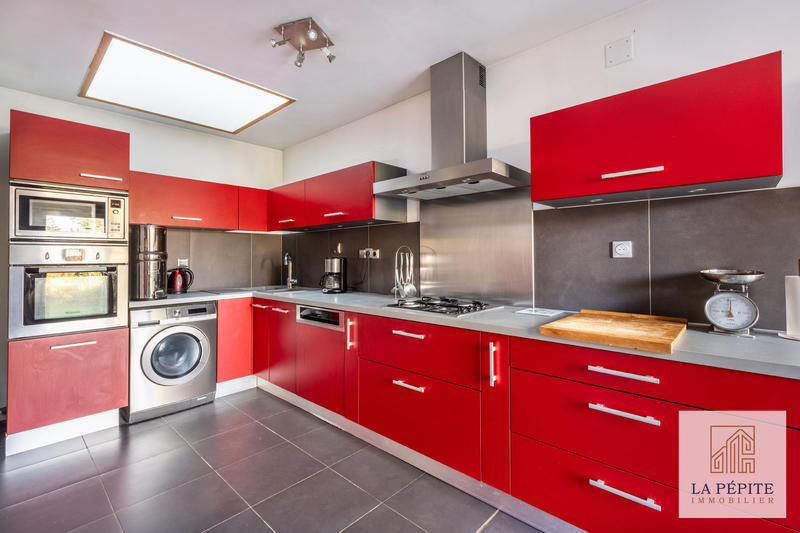 Maison - 152 m² - 6 pièces