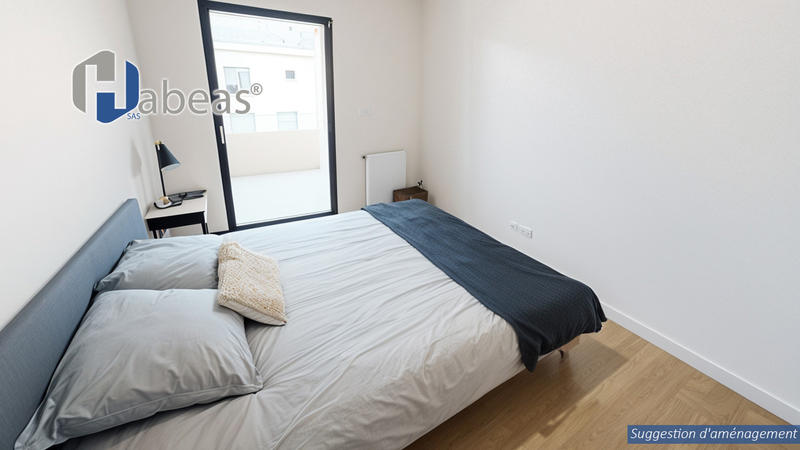 Appartement - 99 m² - 4 pièces