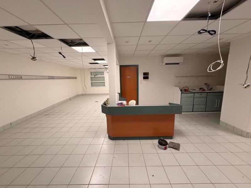 Bureau - 178 m² - 5 pièces