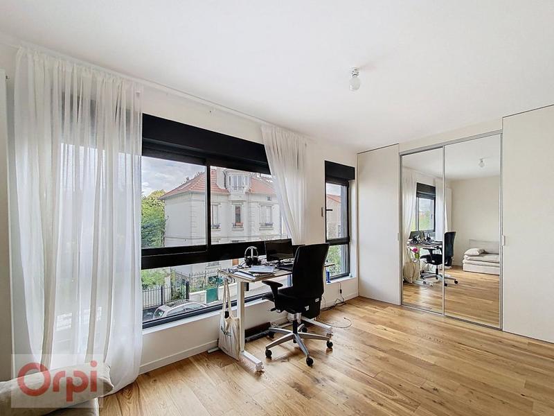 Maison - 207 m² - 6 pièces