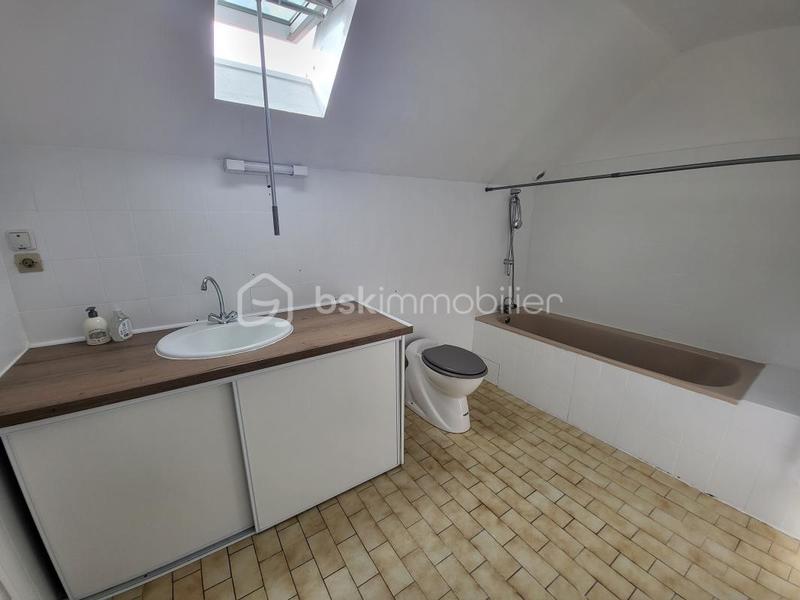 Maison traditionnelle - 143 m² - 6 pièces