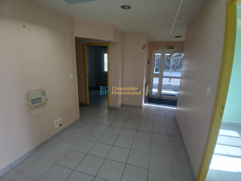 Bureau - 216 m² - 11 pièces