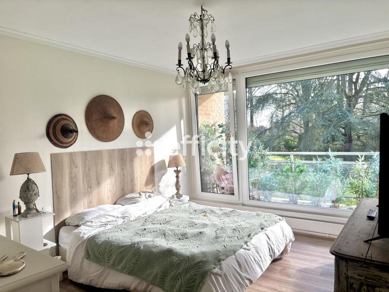 Appartement - 122 m² - 5 pièces