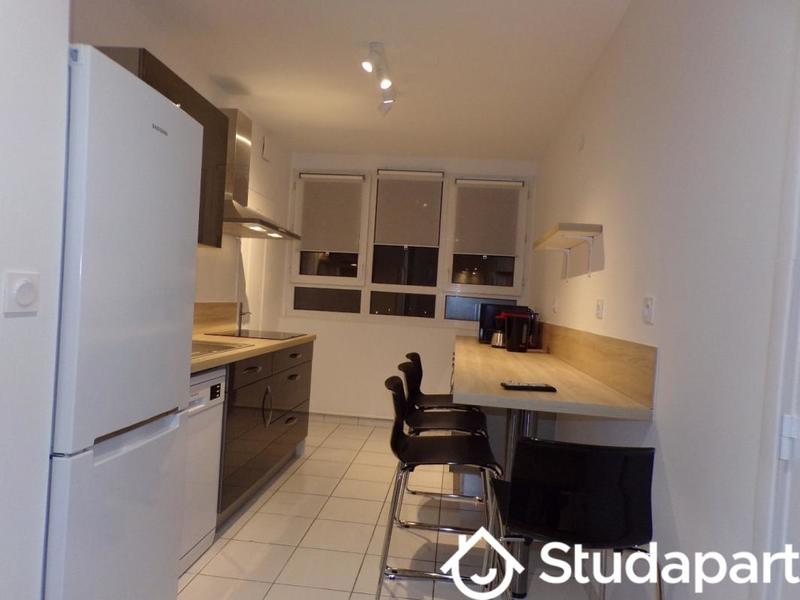 Chambre - 12 m² - 1 pièce