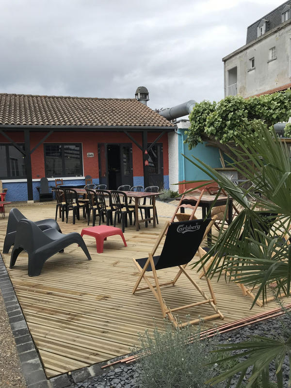 Local commercial - 408 m²