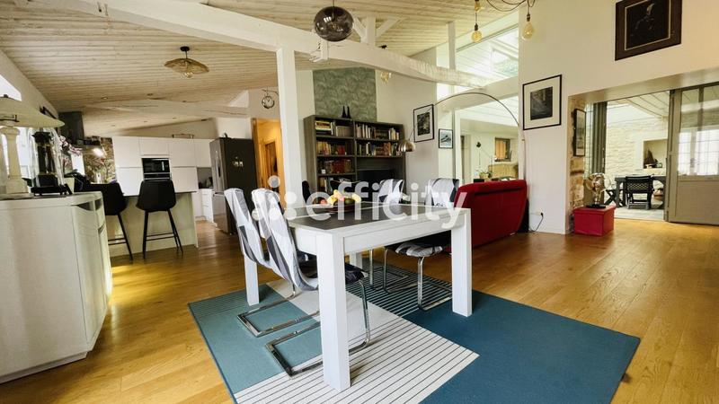 Maison - 170 m² - 6 pièces