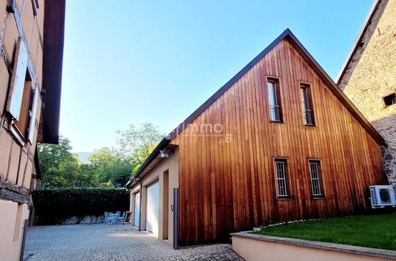 Maison - 207 m² - 7 pièces