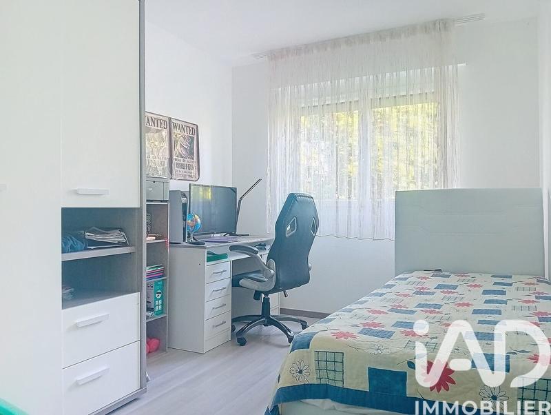 Appartement - 80 m² - 5 pièces