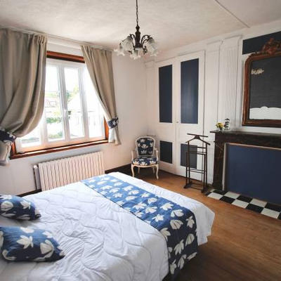 Maison - 273 m² - 10 pièces