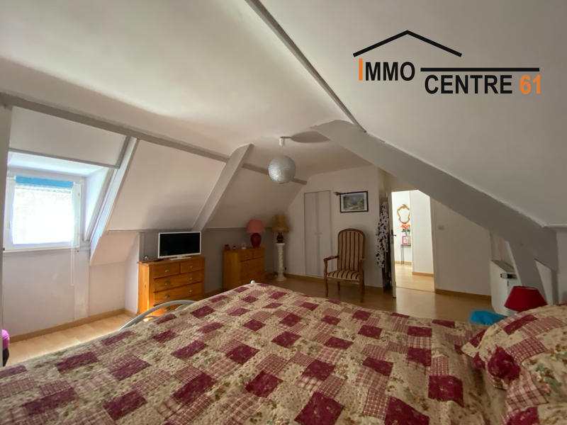 Maison - 140 m² - 6 pièces