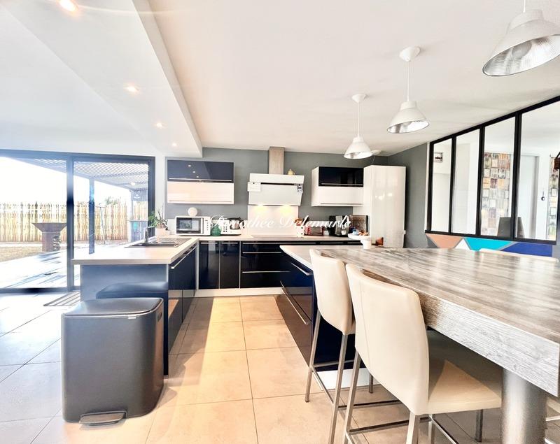 Maison - 138 m² - 5 pièces