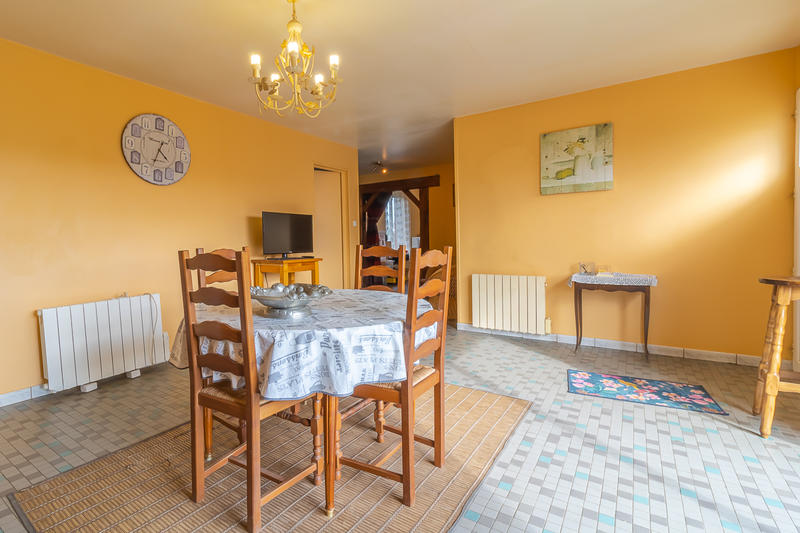 Maison - 138 m² - 7 pièces