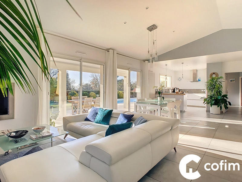 Maison - 120 m² - 5 pièces