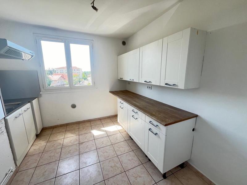 Appartement - 64 m² - 4 pièces