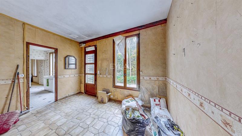 Appartement - 80 m² - 6 pièces