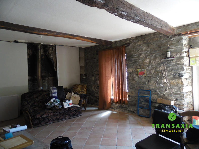 Maison - 96 m² - 5 pièces