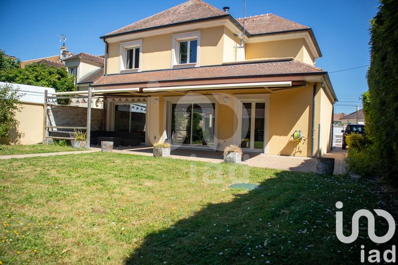 Maison - 149 m² - 6 pièces