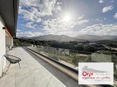 Maison - 270 m² - 4 pièces