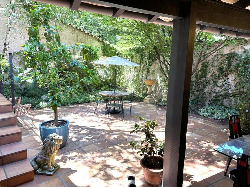 Maison - 424 m² - 13 pièces