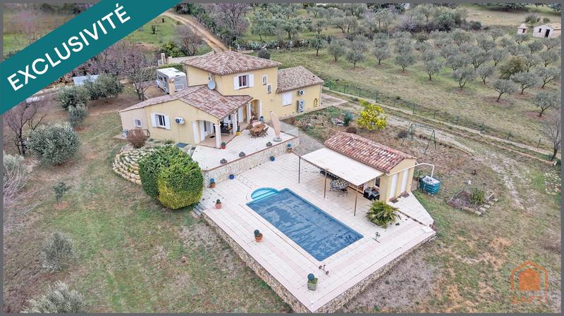 Villa - 140 m² - 4 pièces
