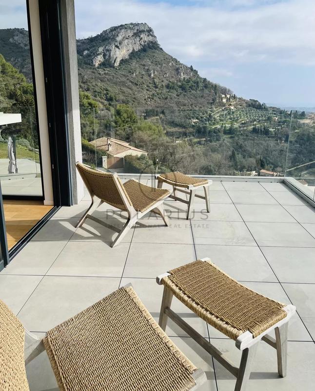 Villa - 445 m² - 7 pièces