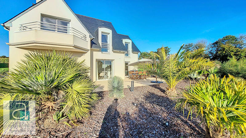 Maison - 150 m² - 5 pièces